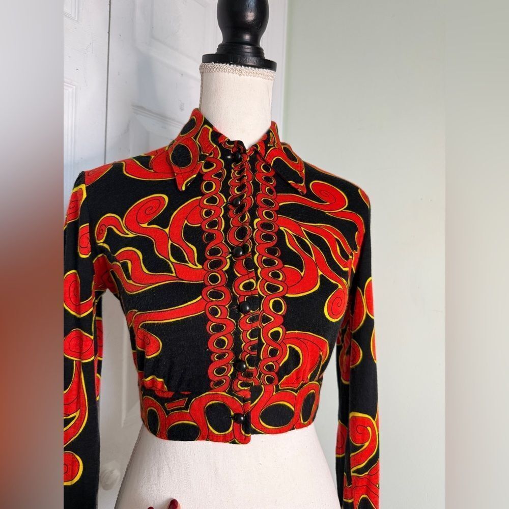 1970s Swirl Printed Jersey Bohemian Mod Top by Cirette